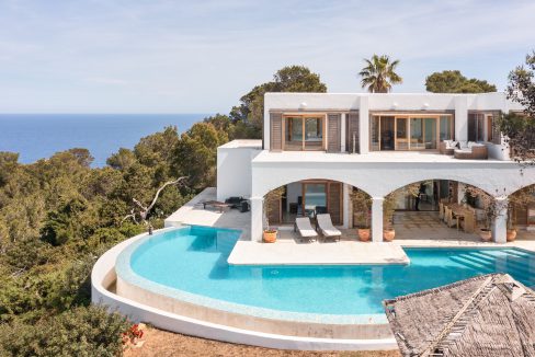 private-peninsula-with-access-to-the-sea (1)