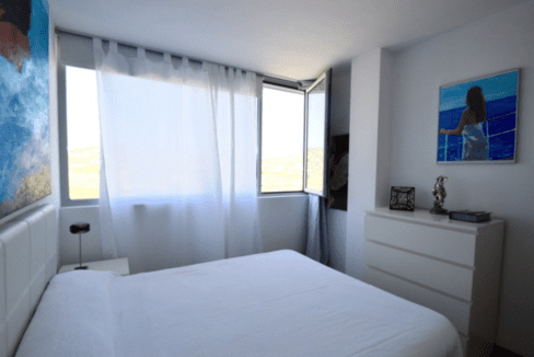 ibiza flat botafoch 12